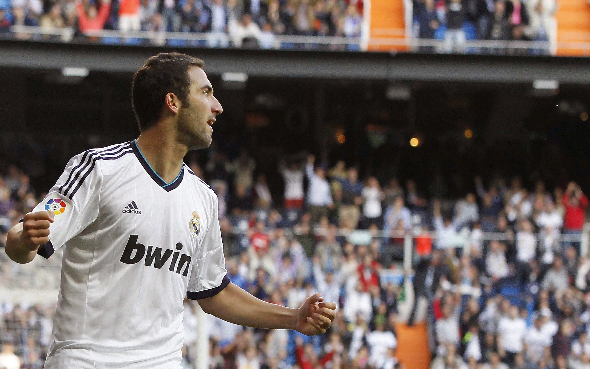 赛前速览：足总杯半决赛拜仁慕尼黑对阵川崎前锋，三大看点值得期待的简单介绍